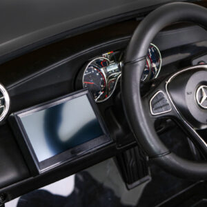 Auto Mercedes GLC 63S Czarne -  SUV dla dzieci