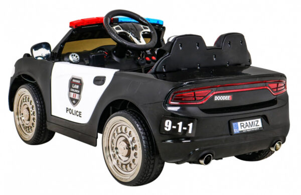 Pojazd Super-Police, radiowóz