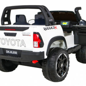 Pojazd Toyota Hilux Biała