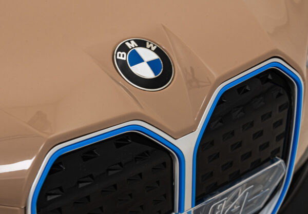 Autko BMW i4 na akumulator dla dzieci Złoty