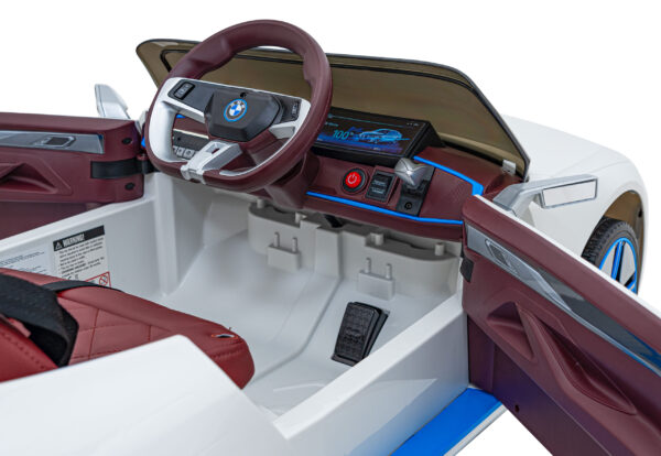 Autko BMW i4 na akumulator dla dzieci Biały