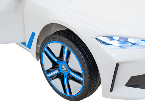 Autko BMW i4 na akumulator dla dzieci Biały