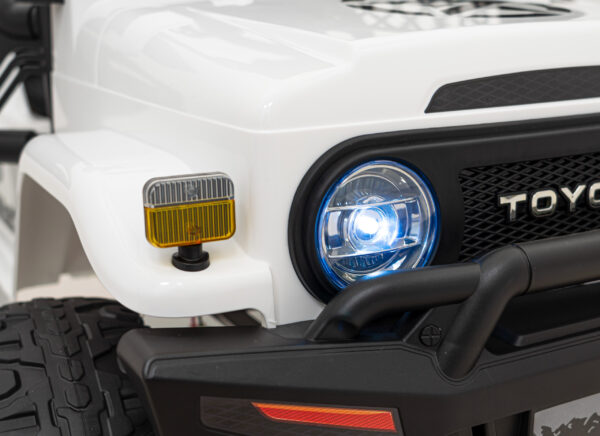 Toyota FJ Cruiser dla dzieci Biały